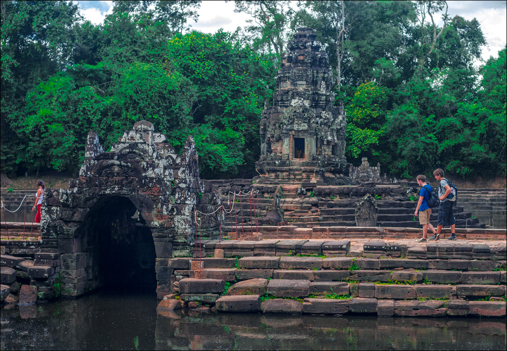 Roulous Prea Khan Nov209 082