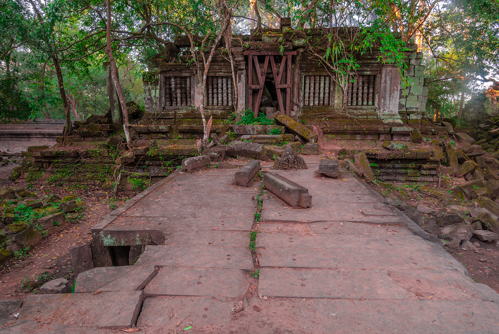 KohKer BoengMealea BantriSrei Nov2009 049