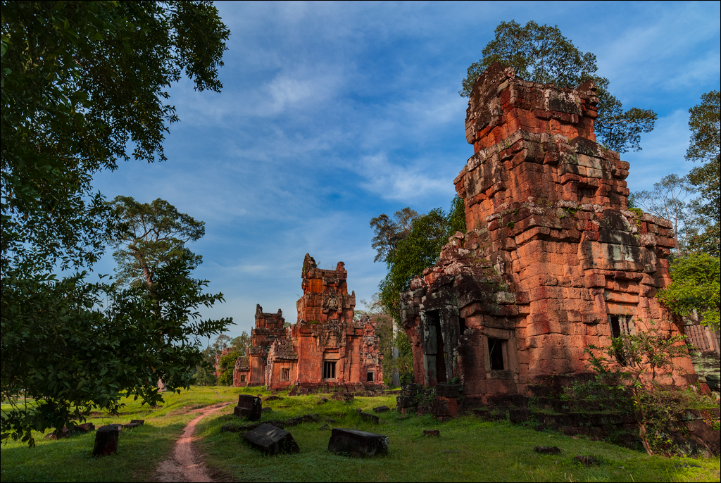 MinorTemples Appsaras Nov2009 058